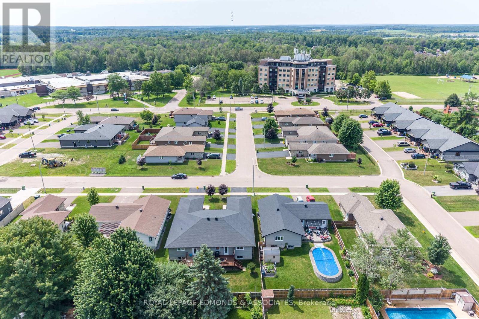 375 PATRICIA AVENUE - 38