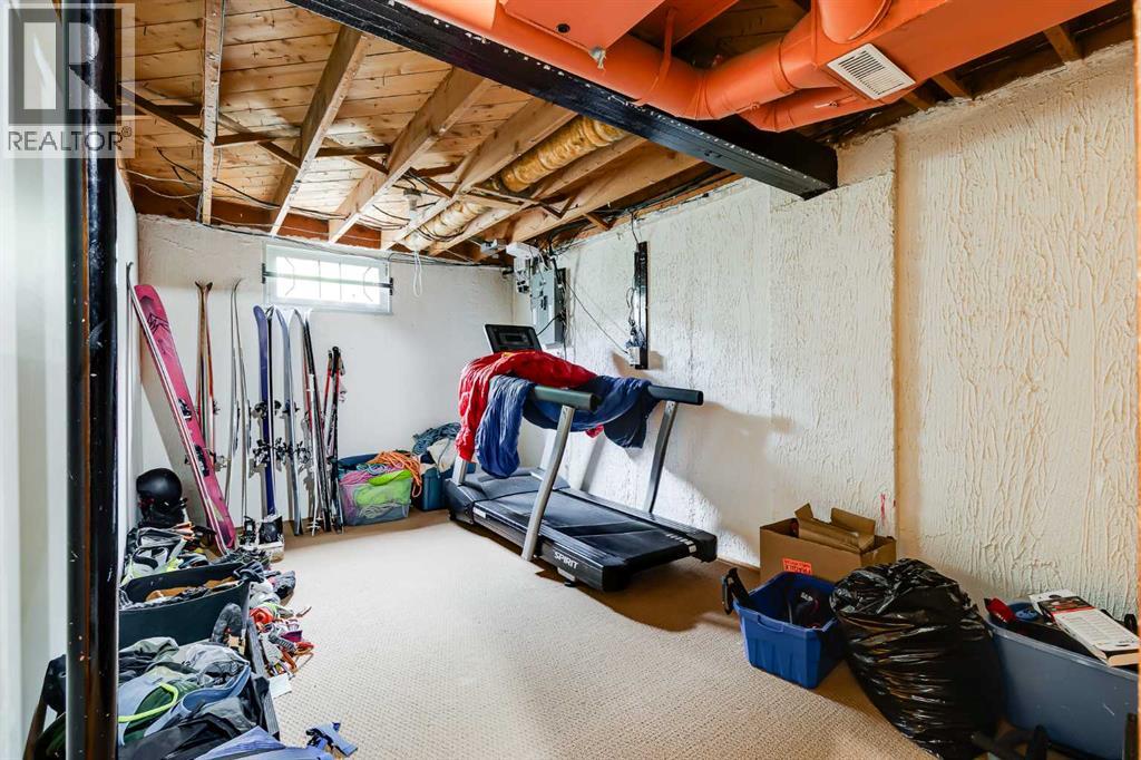2217 33 Street SW - Image 37