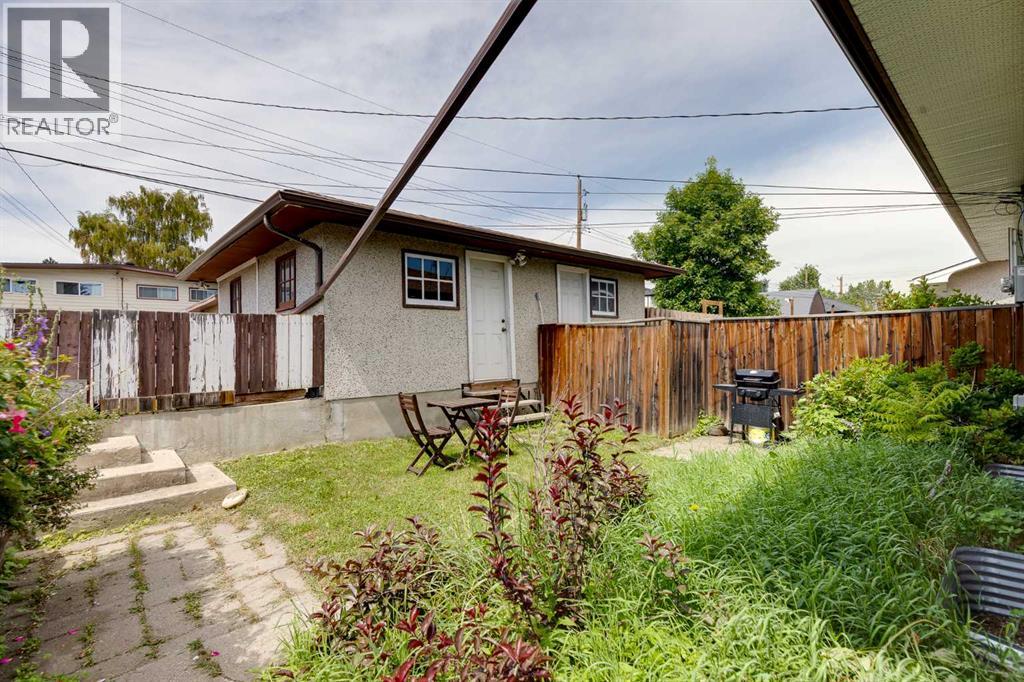 2217 33 Street SW - Image 43