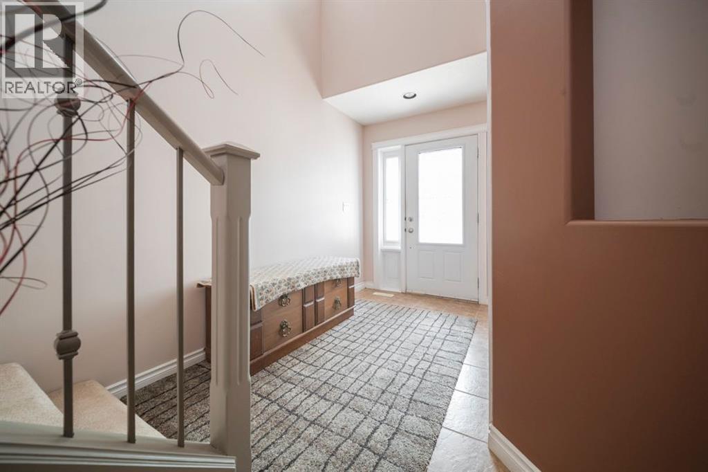 193 Fisher Crescent - 4