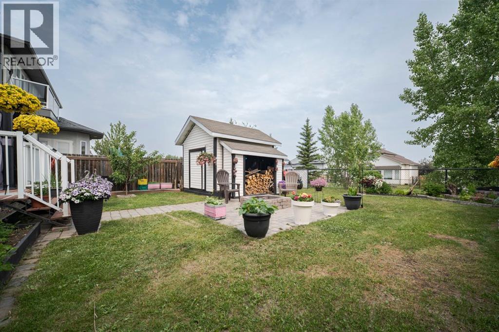 193 Fisher Crescent - 3