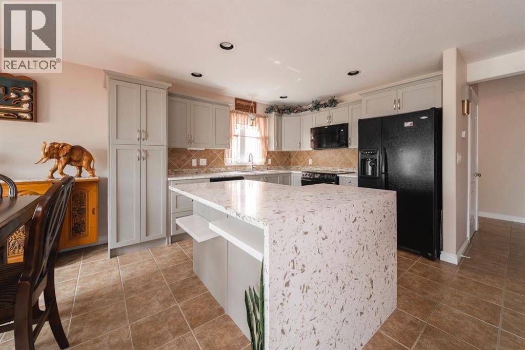193 Fisher Crescent - 5