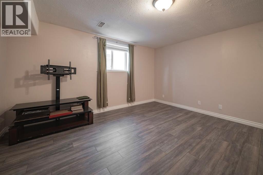 193 Fisher Crescent - 28