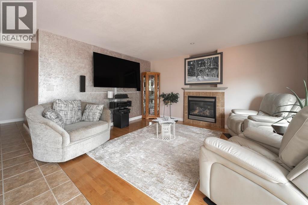 193 Fisher Crescent - 16
