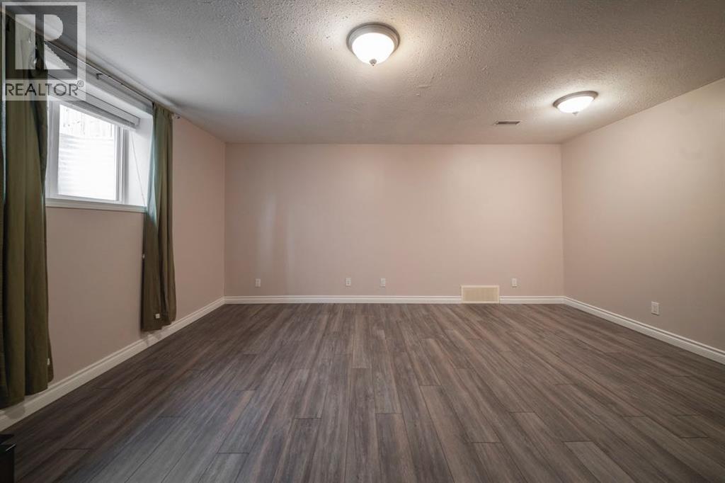 193 Fisher Crescent - 27