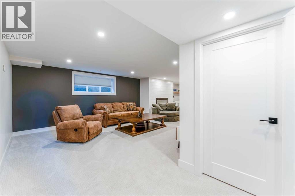 651 Willingdon Boulevard SE - Image 28