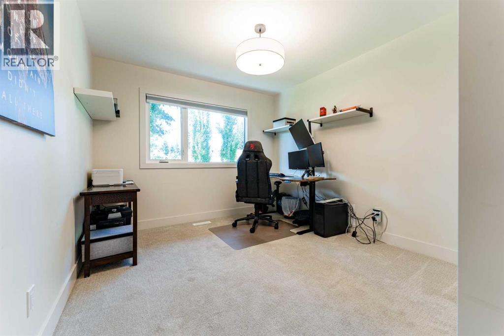 651 Willingdon Boulevard SE - Image 24