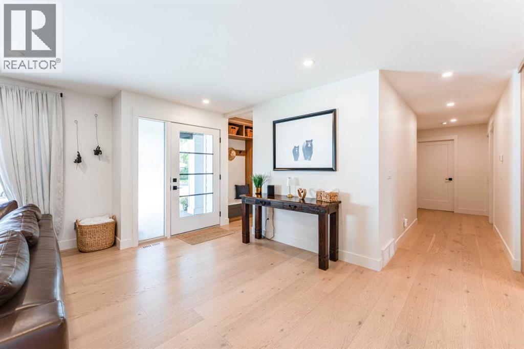 651 Willingdon Boulevard SE - 2