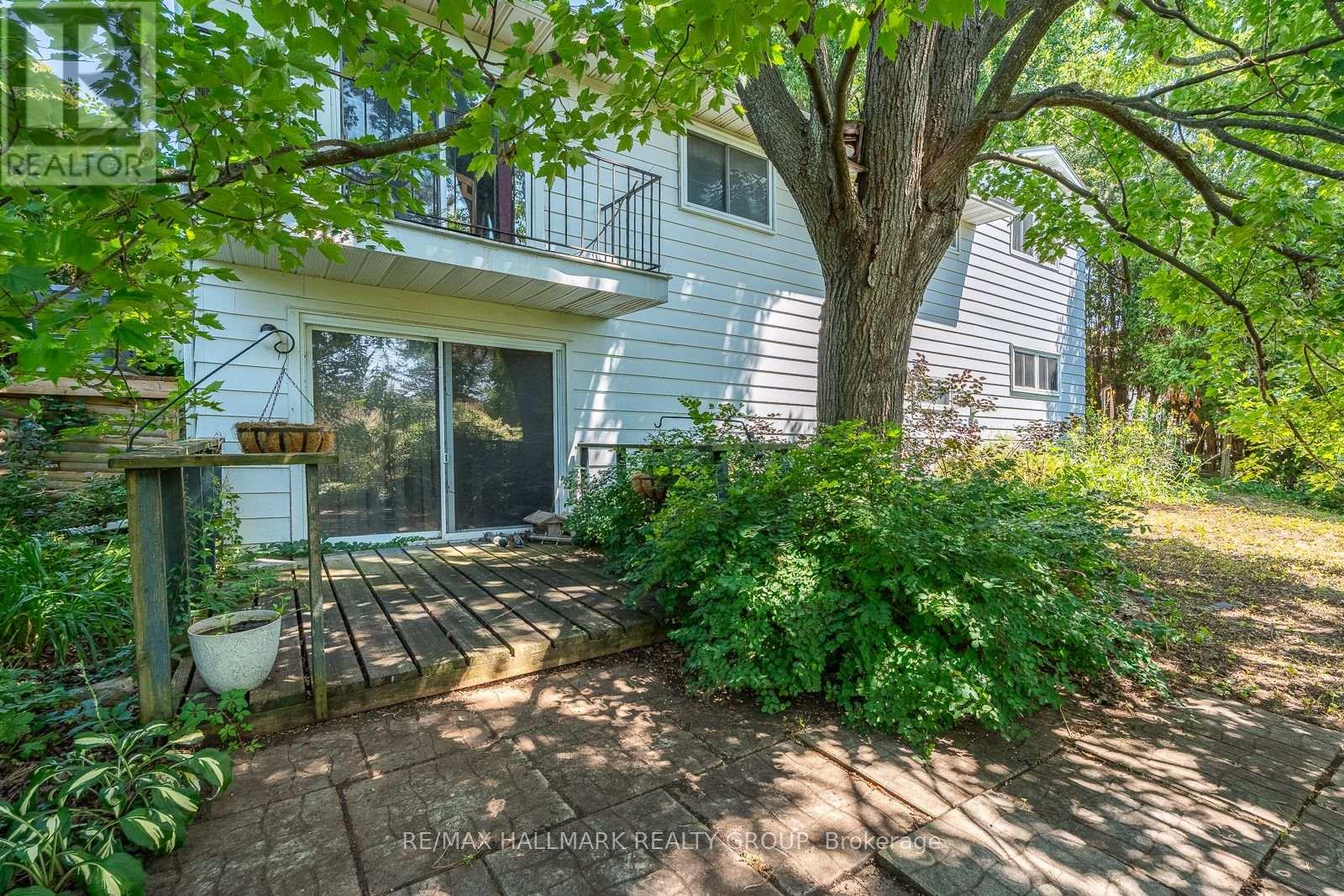5290 DRISCOLL DRIVE - 12