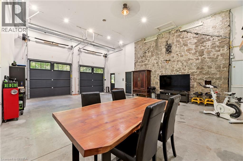 25 DUNBAR Street - 6