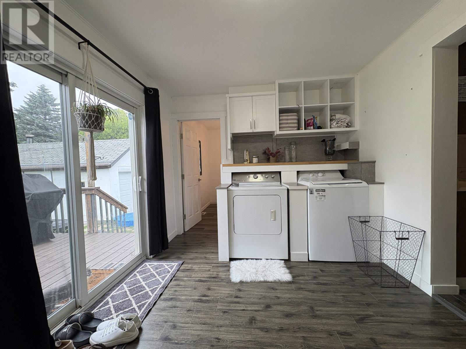 905 Portage AVE N - 17