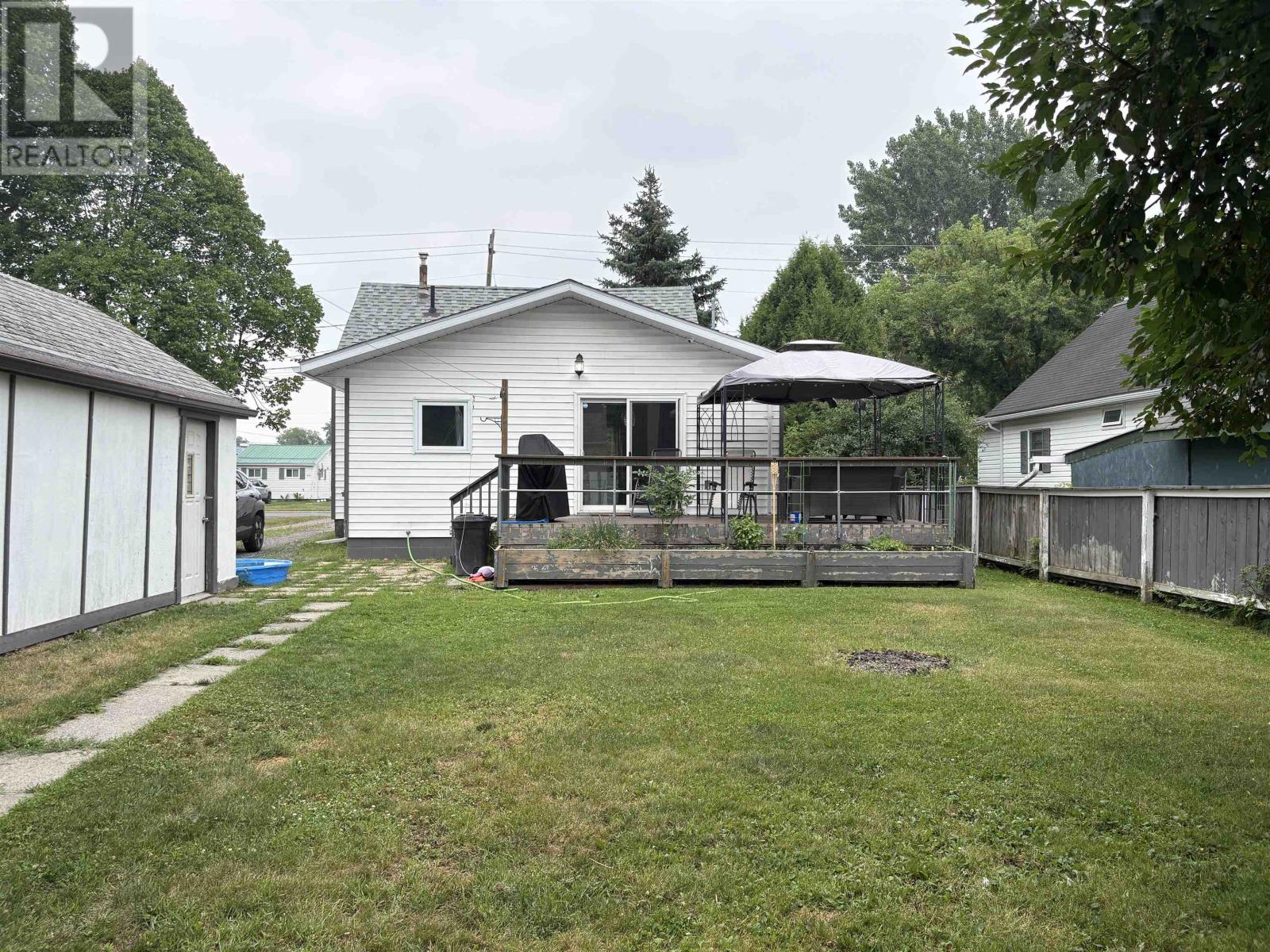 905 Portage AVE N - 24