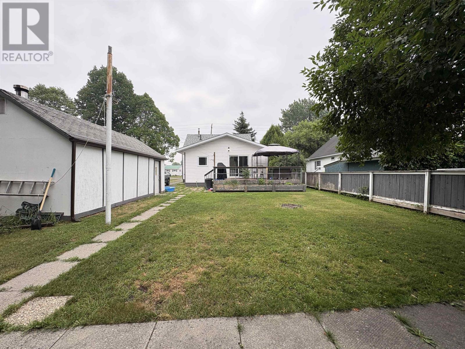 905 Portage AVE N - 25