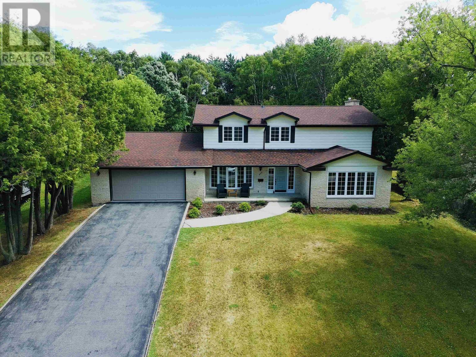 253 Riverview DR - 1