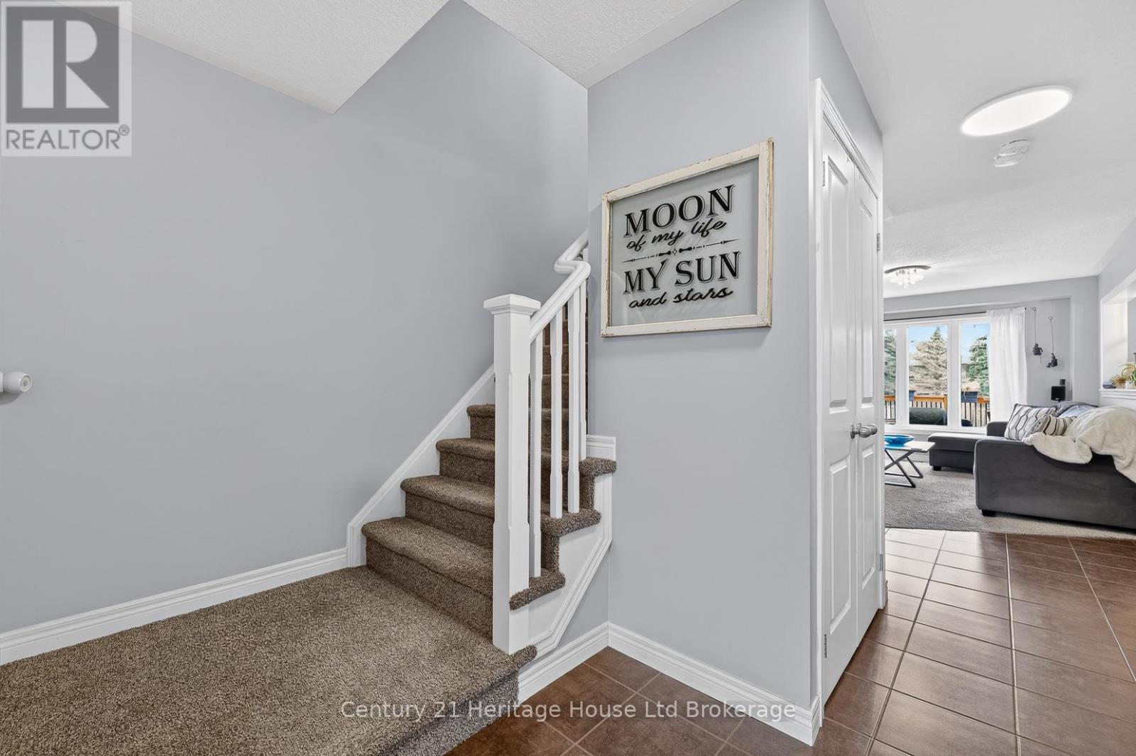 1180 CAEN AVENUE - 3