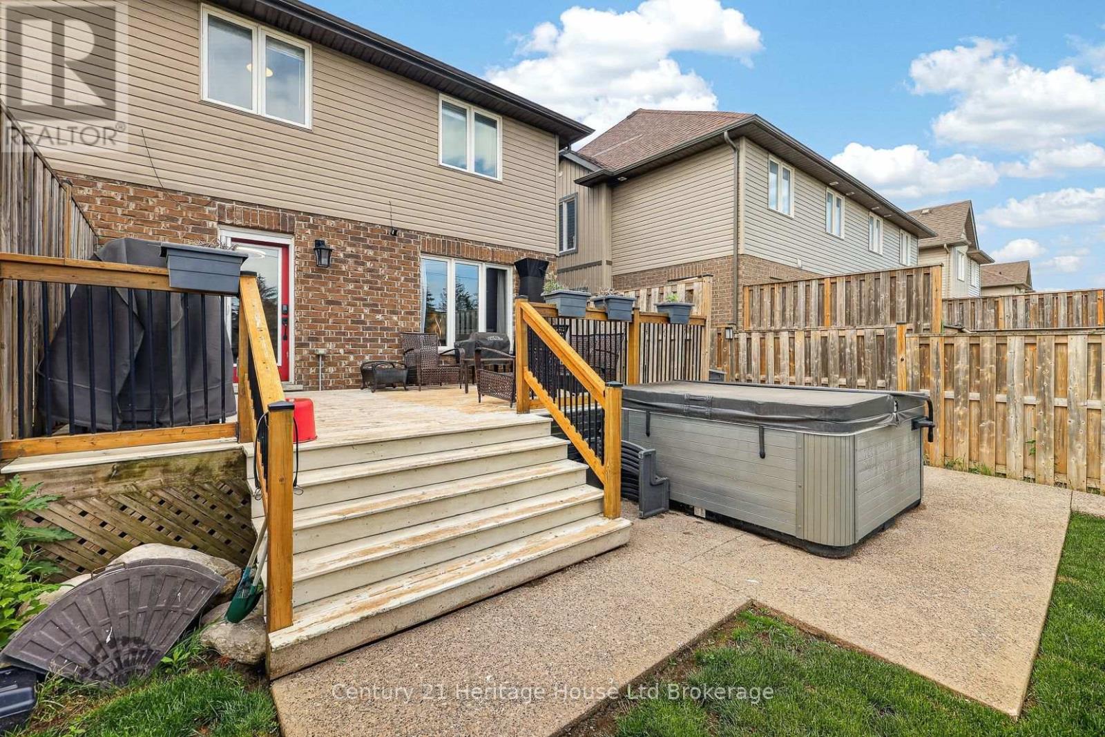 1180 CAEN AVENUE - 36