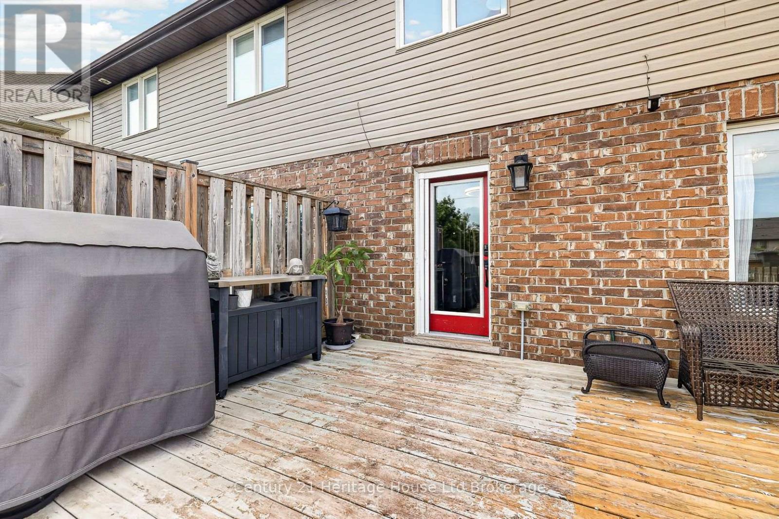 1180 CAEN AVENUE - 37