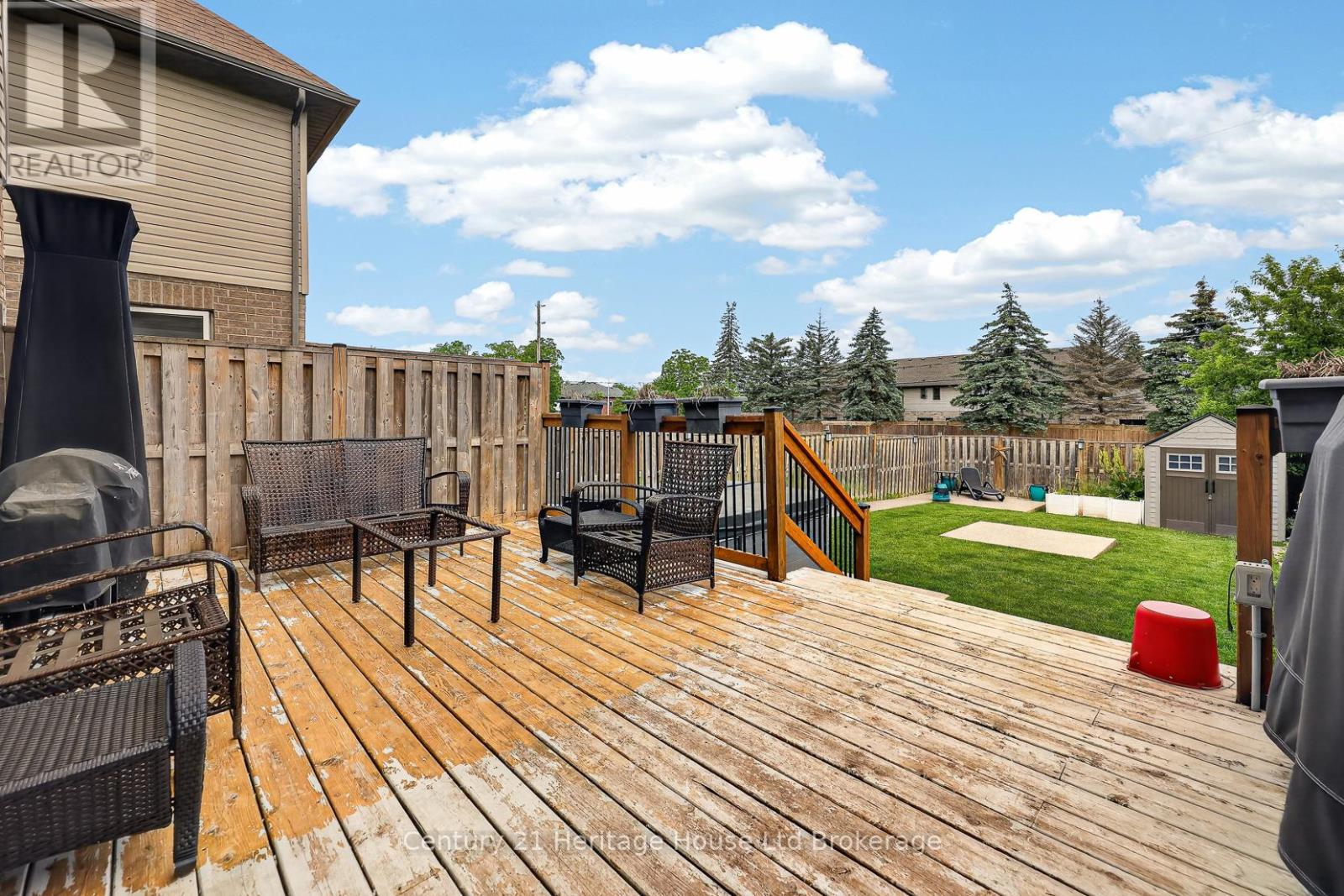 1180 CAEN AVENUE - 39