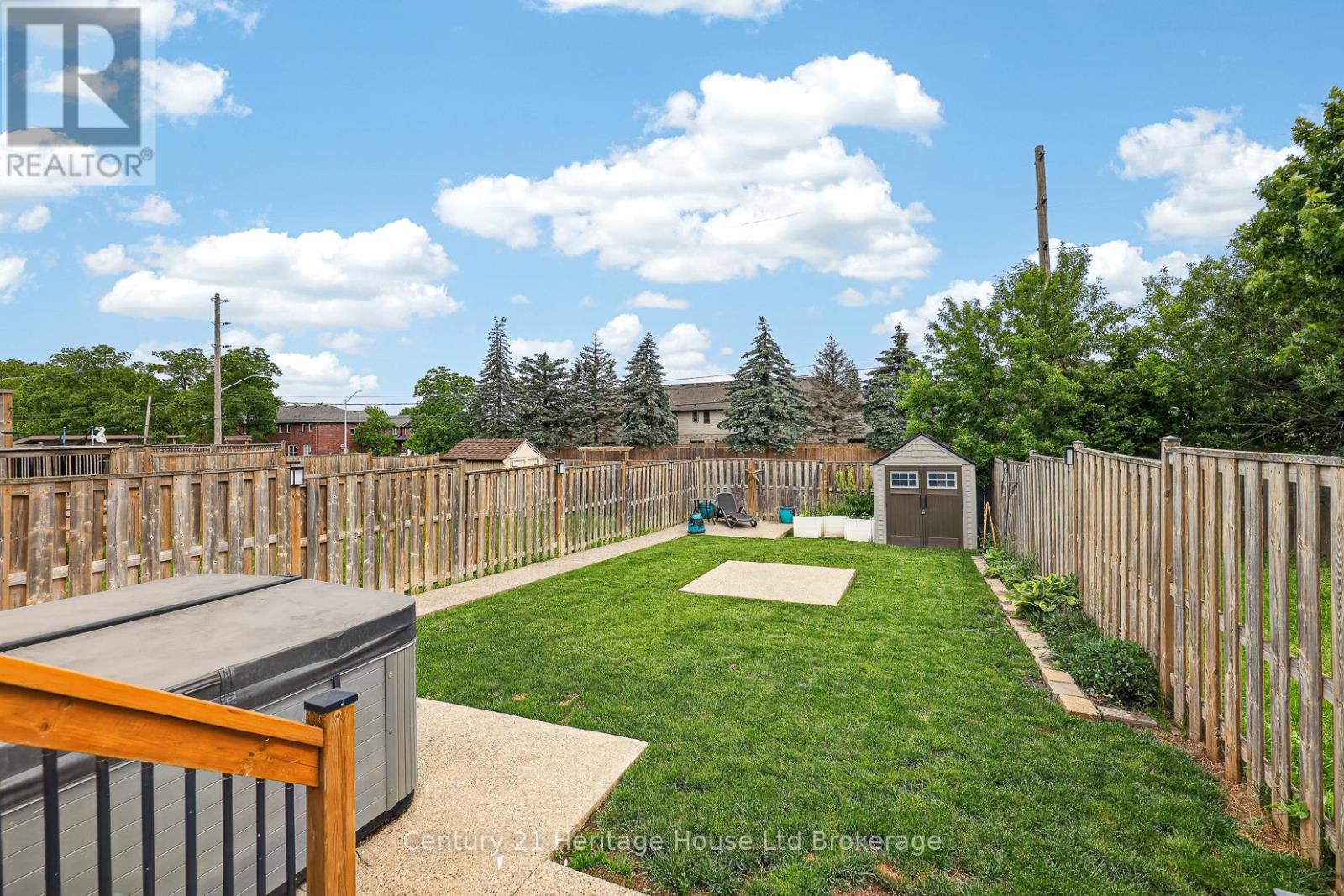 1180 CAEN AVENUE - 40