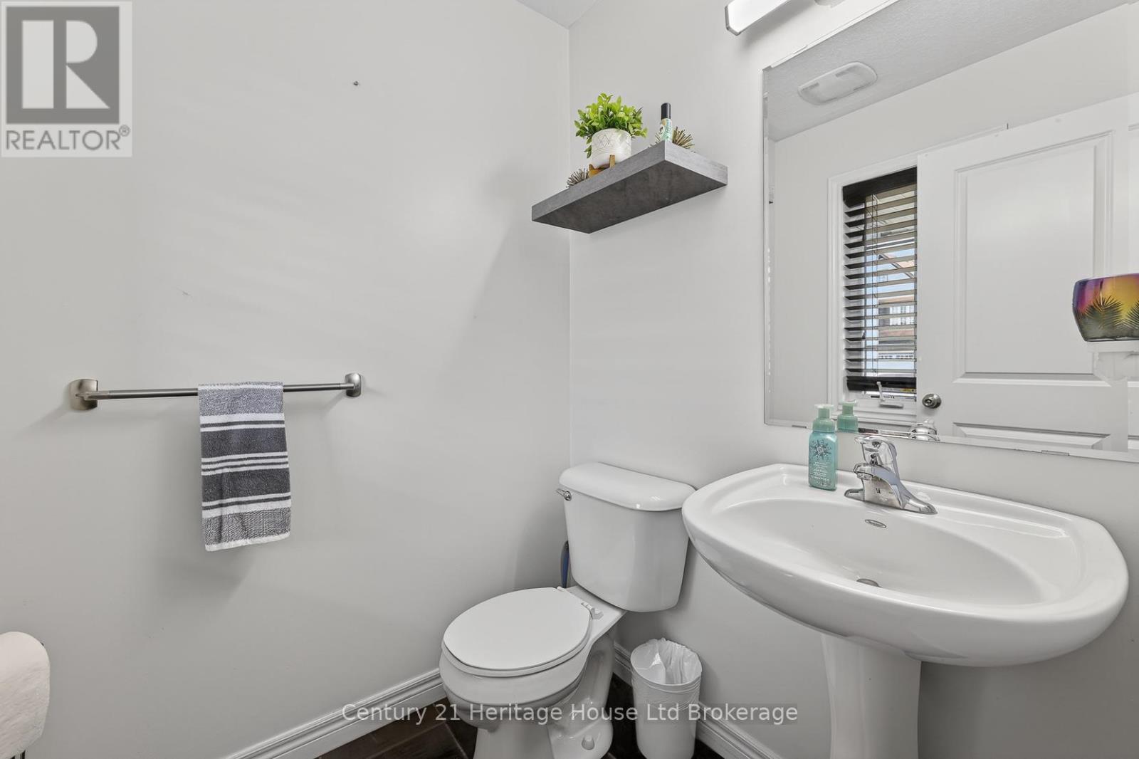 1180 CAEN AVENUE - 5