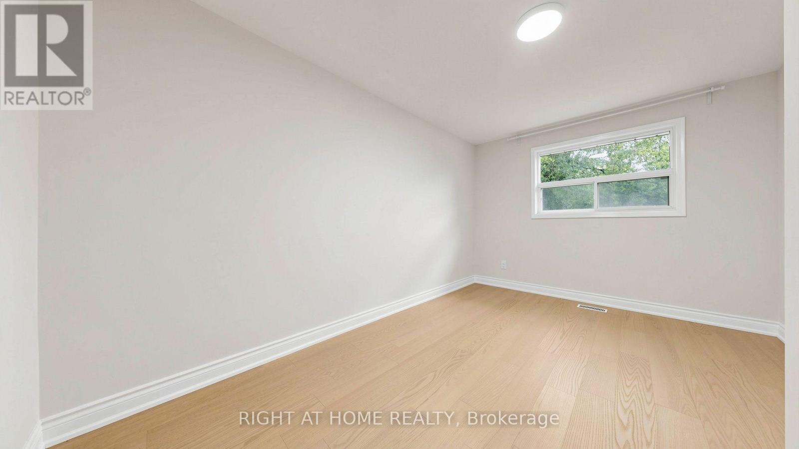 76 FENSIDE DRIVE - 14