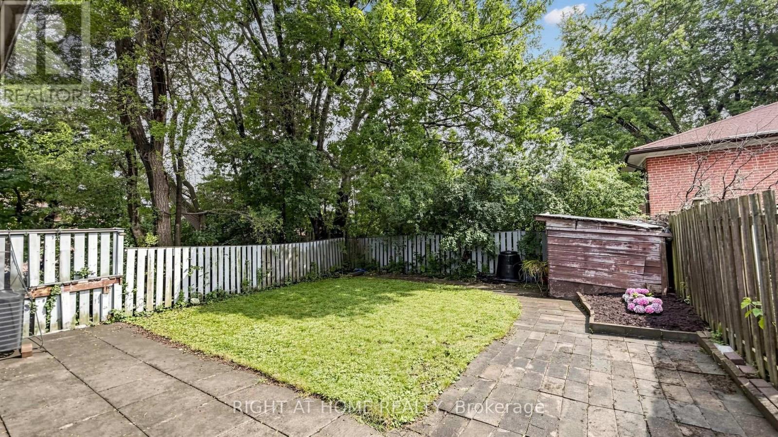 76 FENSIDE DRIVE - 41