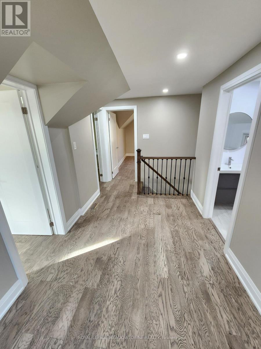 119 COLBORNE STREET E - 9
