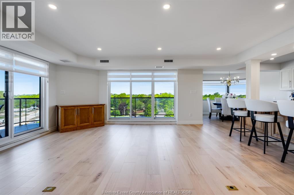 #501 109 Robson ROAD - 18