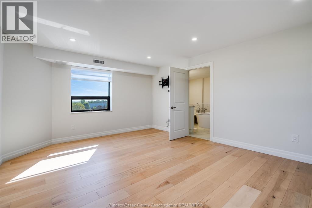 #501 109 Robson ROAD - 21