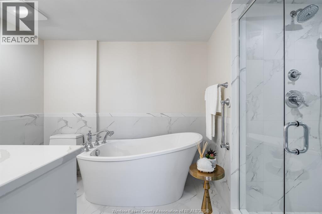 #501 109 Robson ROAD - 23