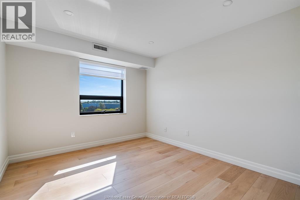 #501 109 Robson ROAD - 26