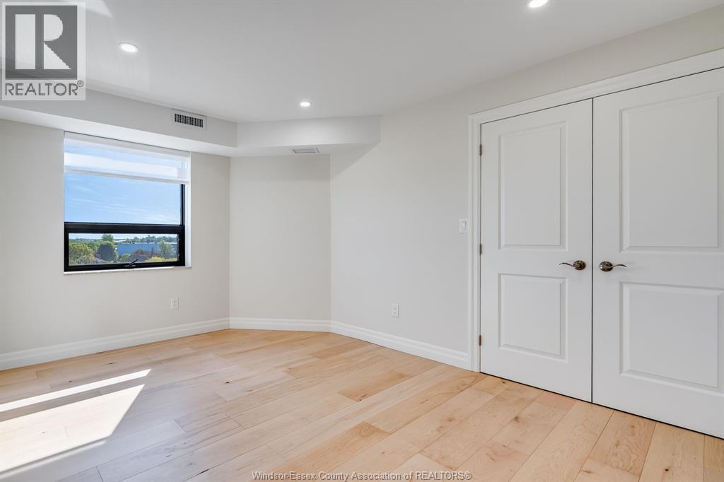 #501 109 Robson ROAD - 29