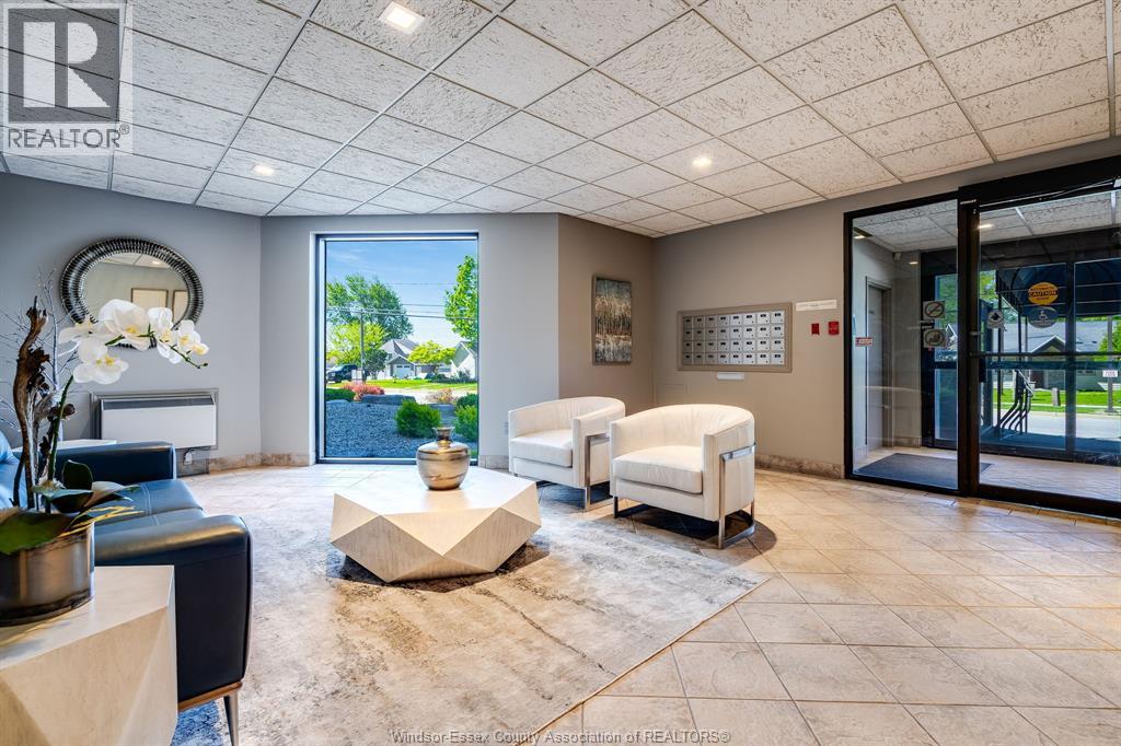 #501 109 Robson ROAD - 3