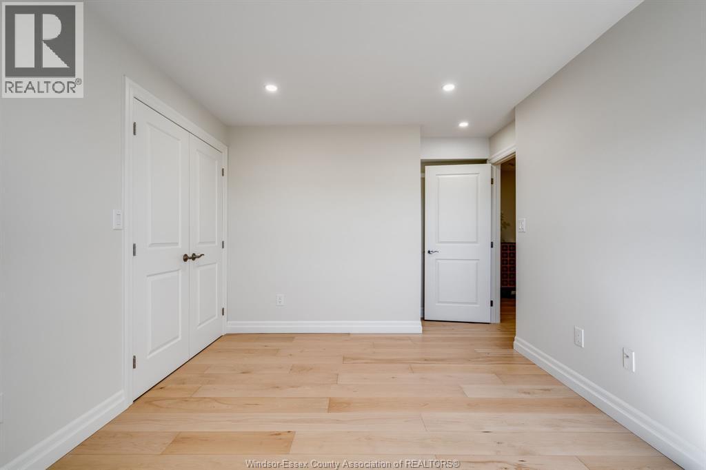 #501 109 Robson ROAD - 30