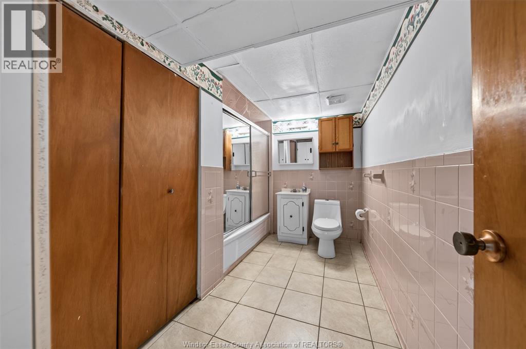 39 JOHNSON AVENUE - 30