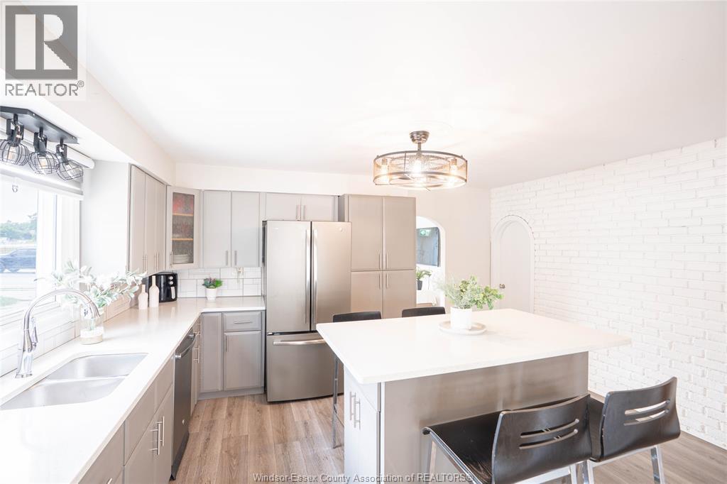1554 LESPERANCE ROAD - 10