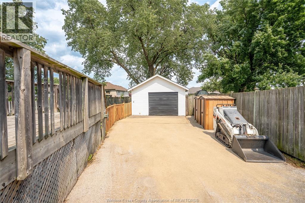 1554 LESPERANCE ROAD - 30