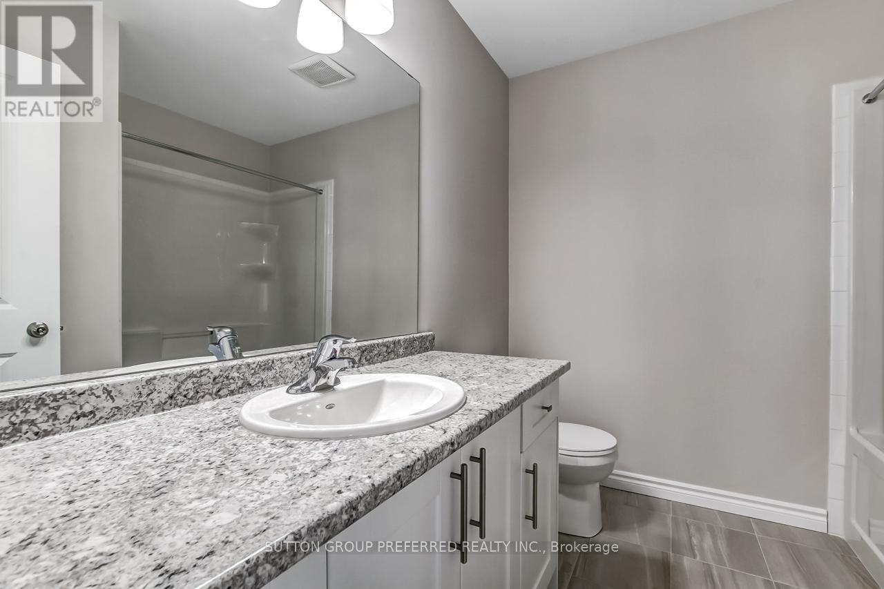 371 KENNINGTON WAY - 21