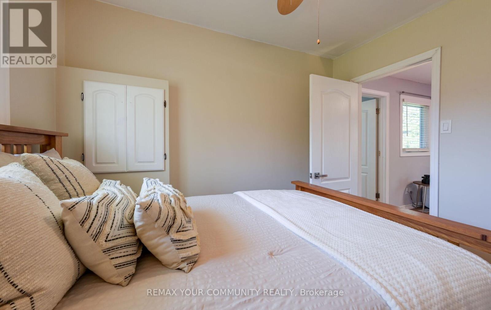 285 KENWOOD AVENUE - 12