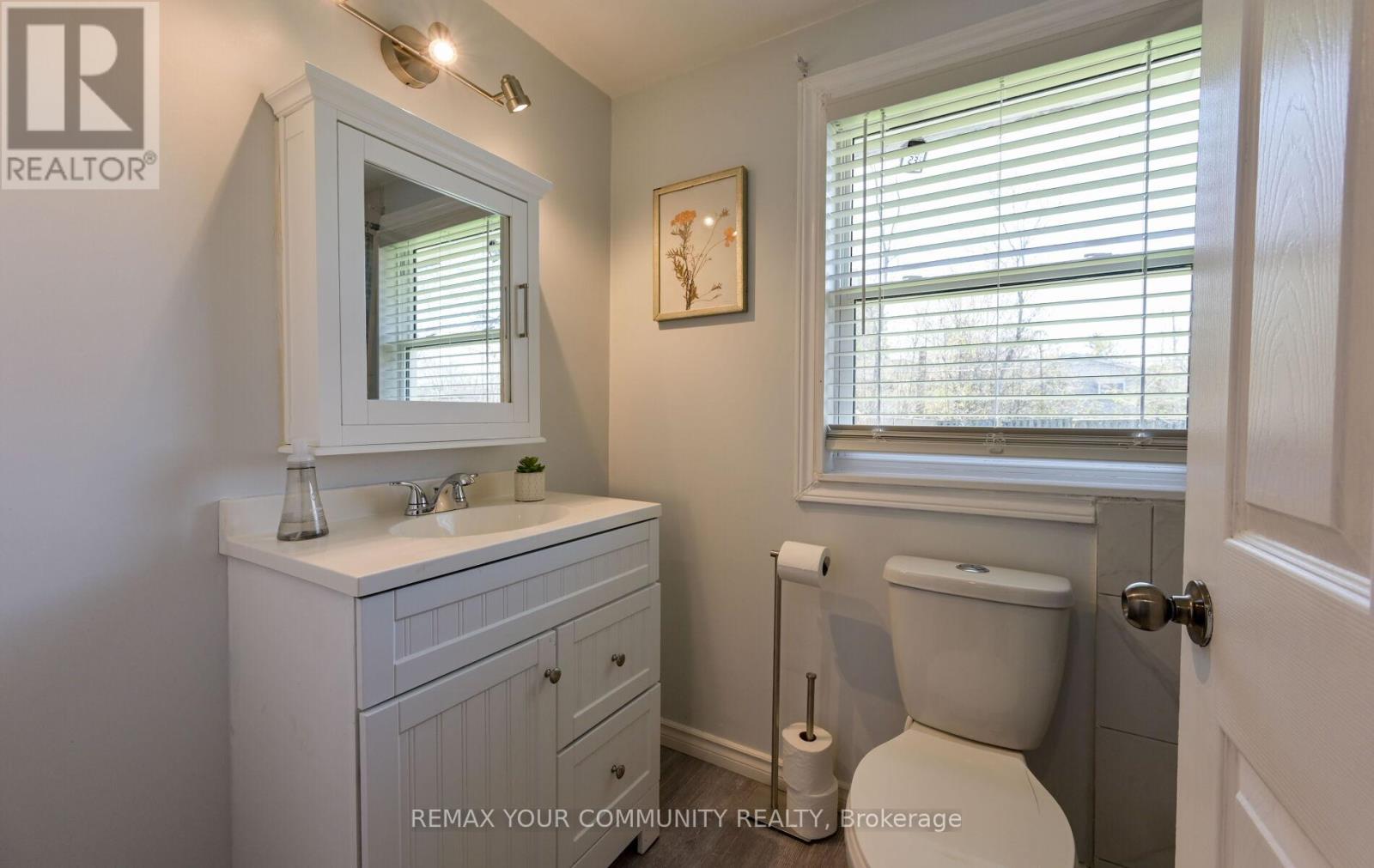 285 KENWOOD AVENUE - 14