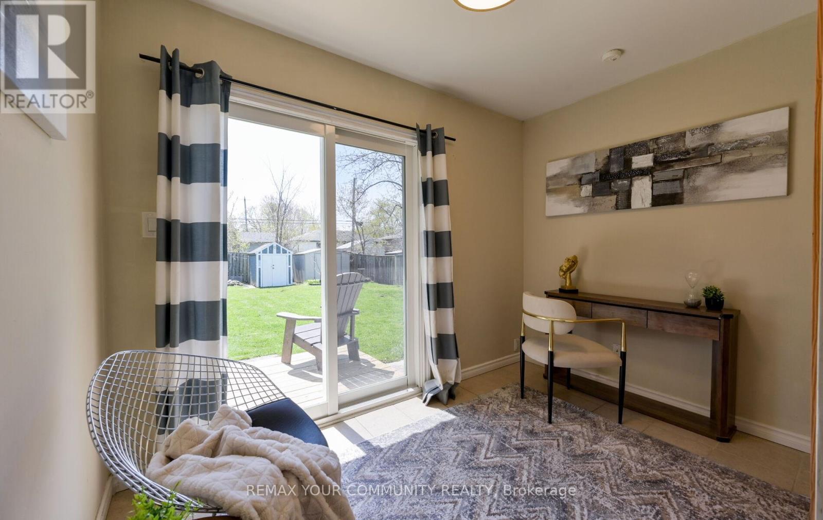 285 KENWOOD AVENUE - 17