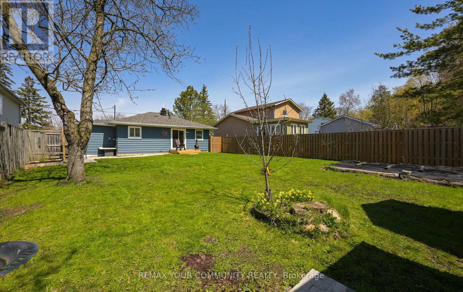 285 KENWOOD AVENUE - 2