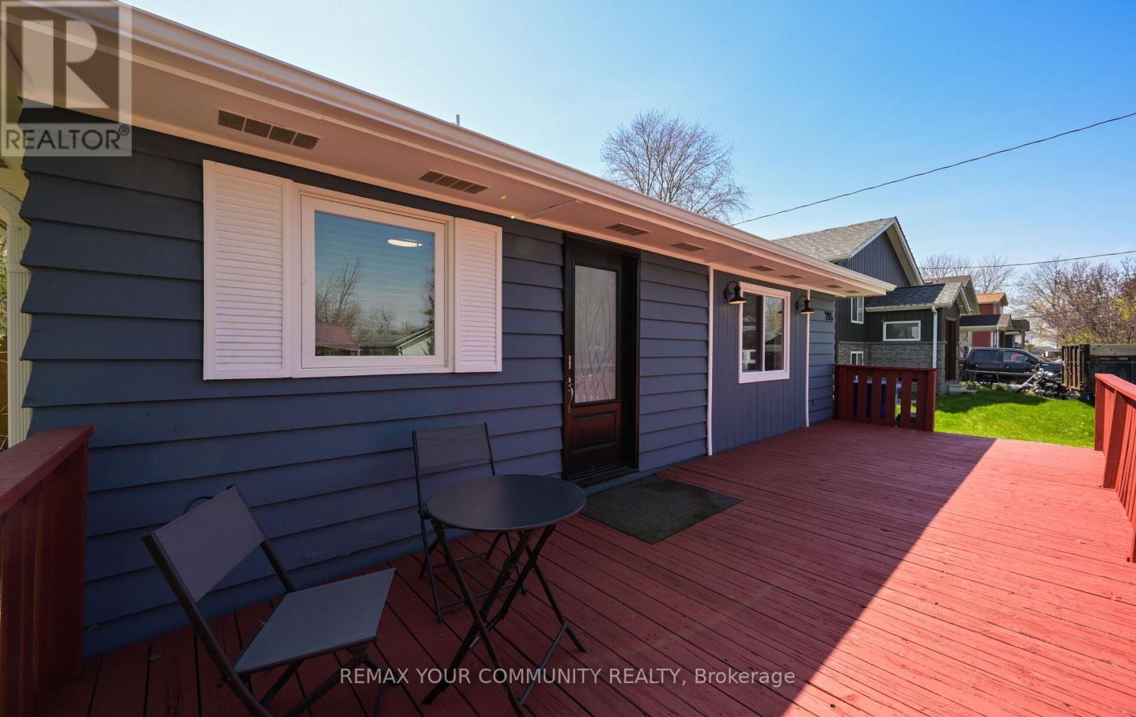 285 KENWOOD AVENUE - 3