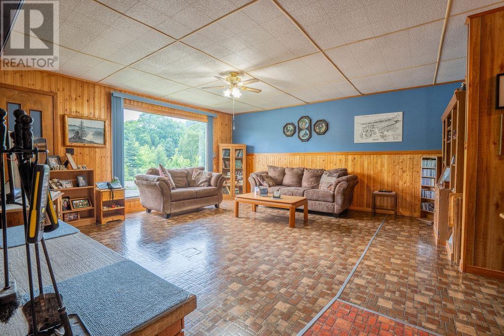 281 Highway 556 - 25