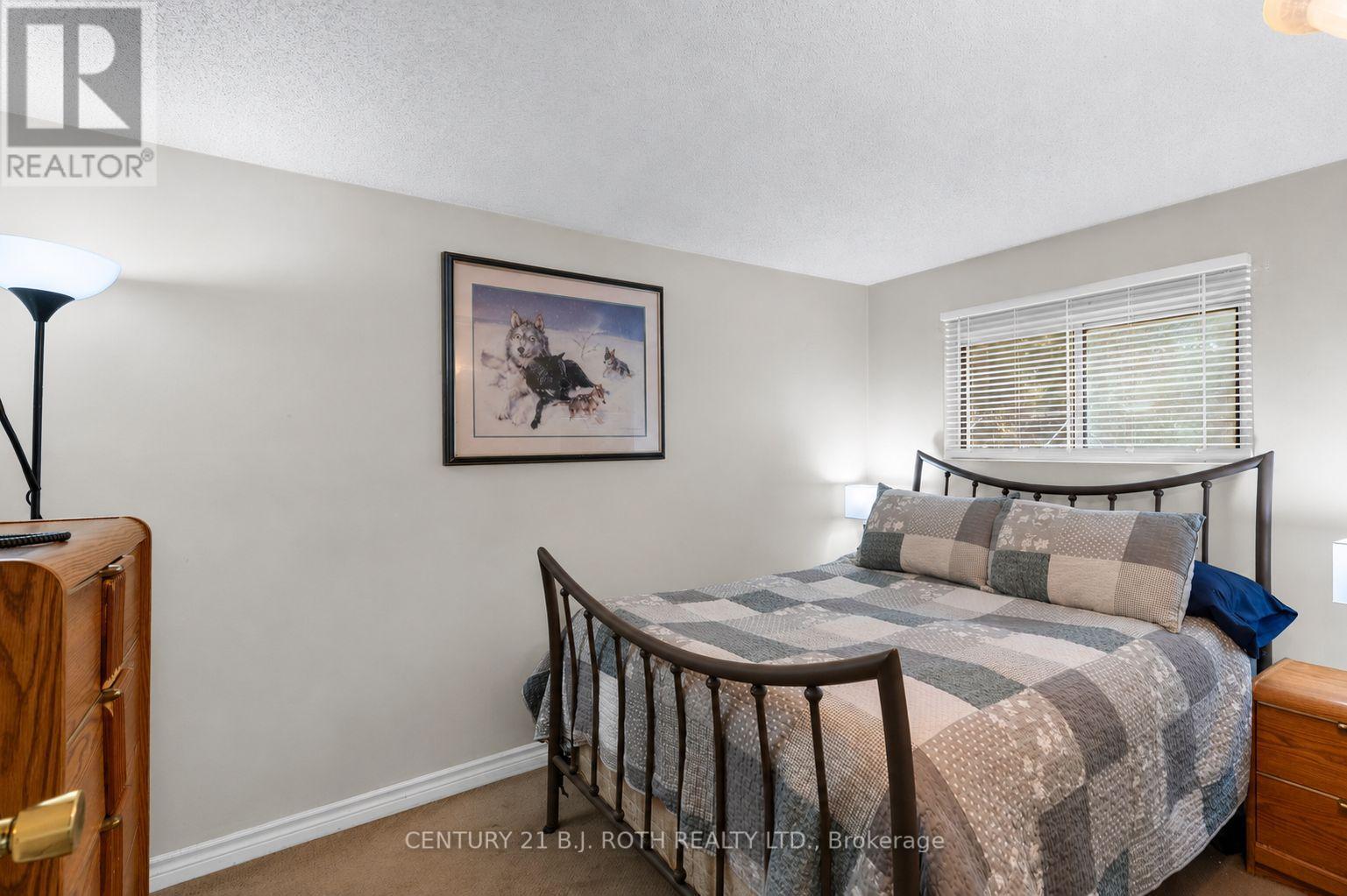 678 PINEGROVE AVENUE - 14