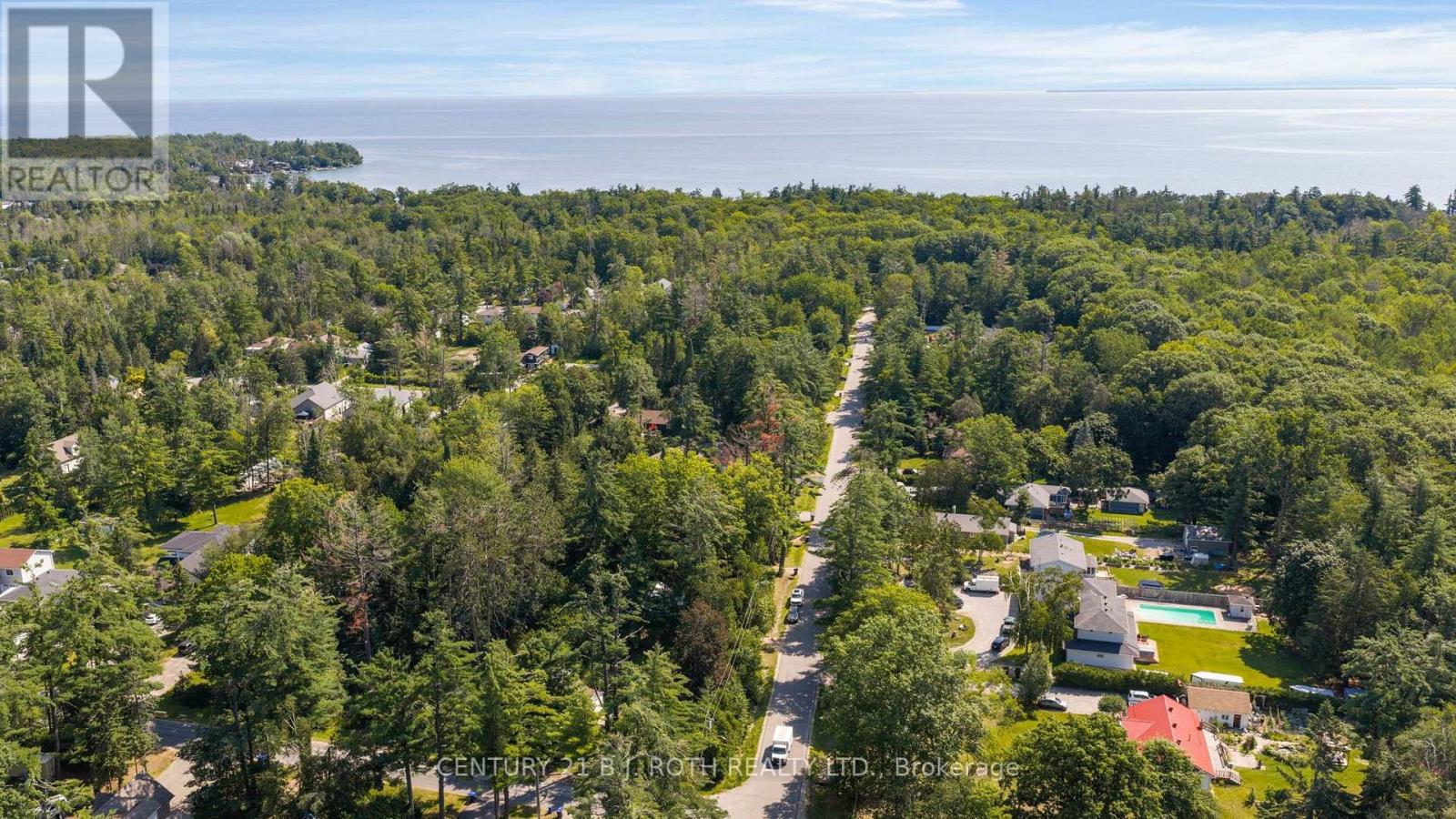 678 PINEGROVE AVENUE - 27