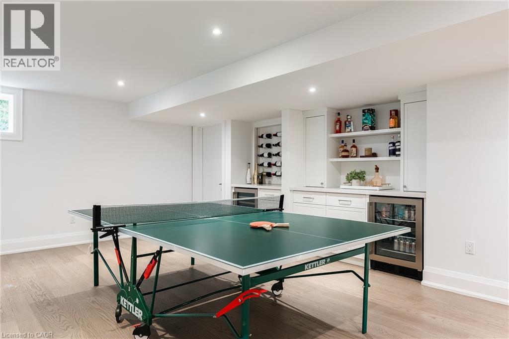 2458 MEADOWOOD Crescent - 38