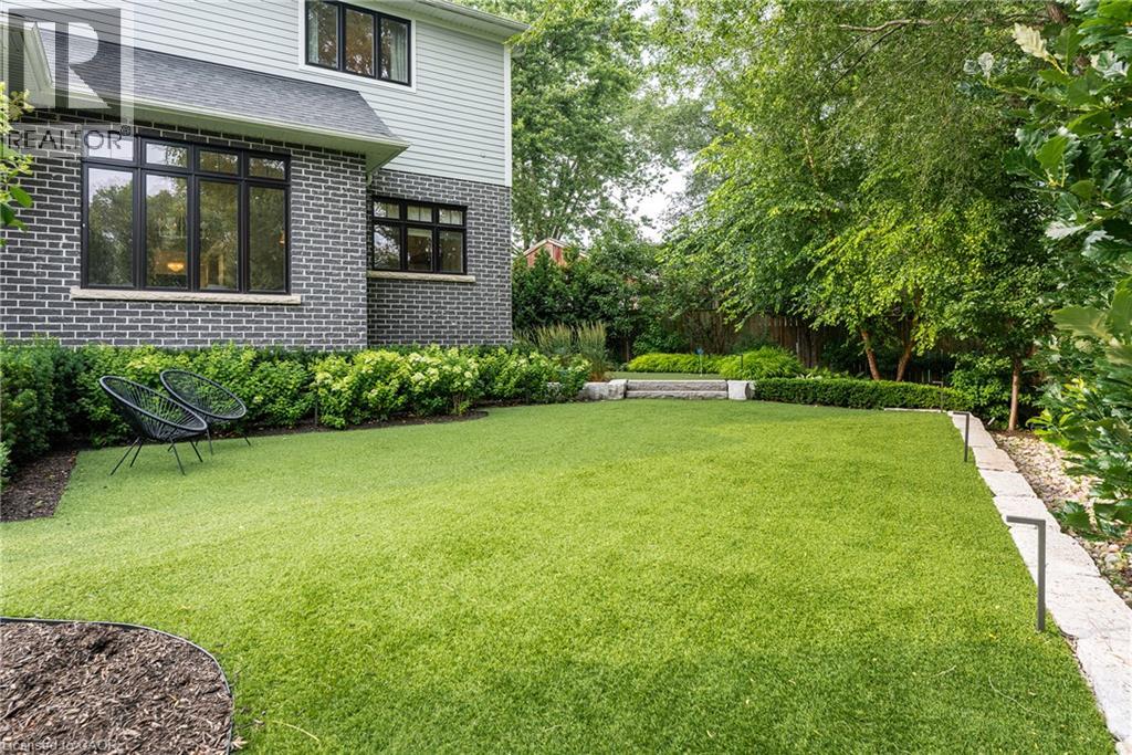 2458 MEADOWOOD Crescent - 47