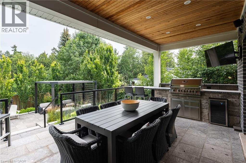 2458 MEADOWOOD Crescent - 50
