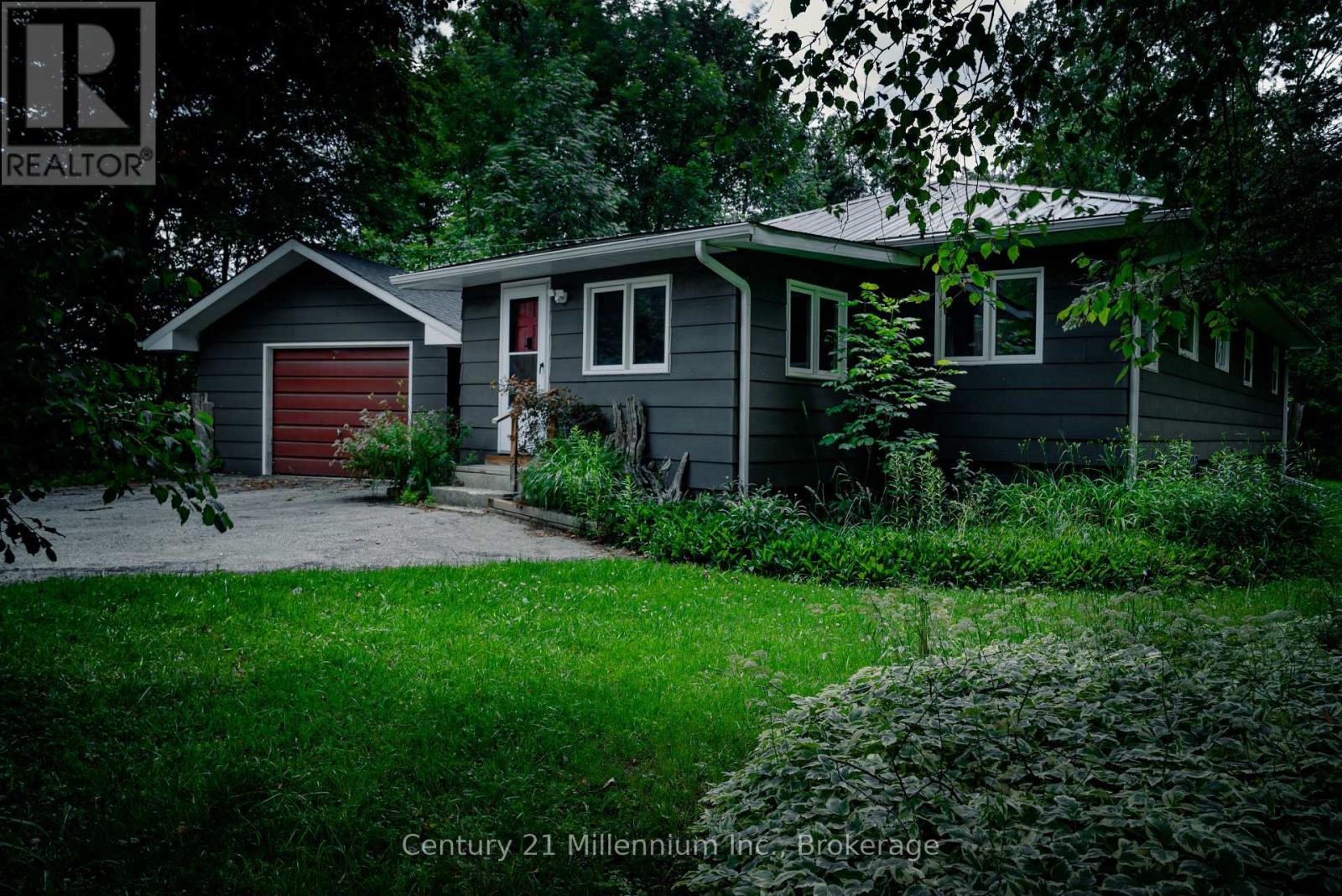 175134 GREY ROAD 30 ROAD - 1